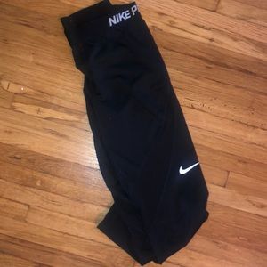 Nike Pro 3/4 length Leggings